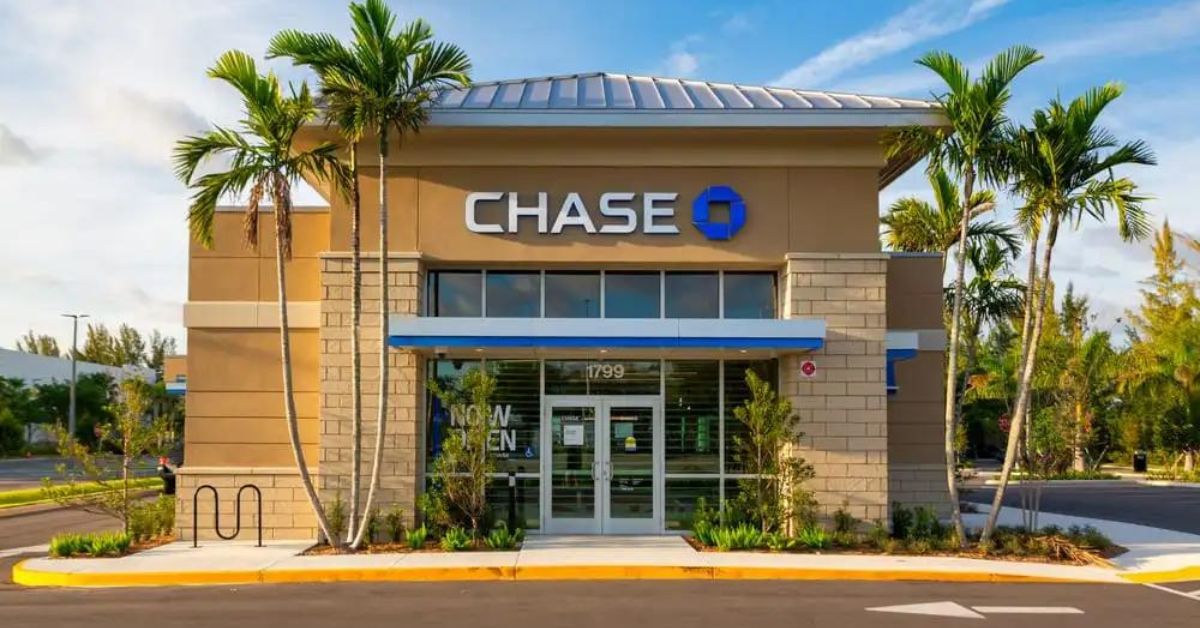 Chase Bank Review 2024: Checking, Savings, and CDs